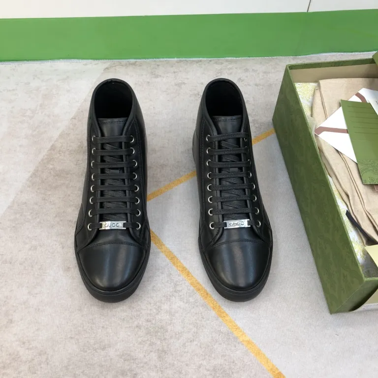 Gucci Shoe 